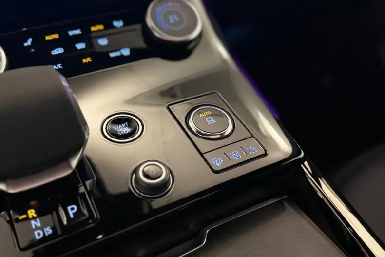 Land Rover Range Rover Sport din 2023 cu 39.000 km - oferta LAN163399 - foto 15