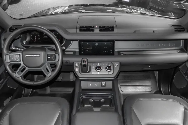 Land Rover Defender din 2023 cu 21.911 km - oferta LAN163400 - foto 4