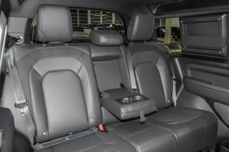 Land Rover Defender din 2023 cu 21.911 km - oferta LAN163400 - foto 5