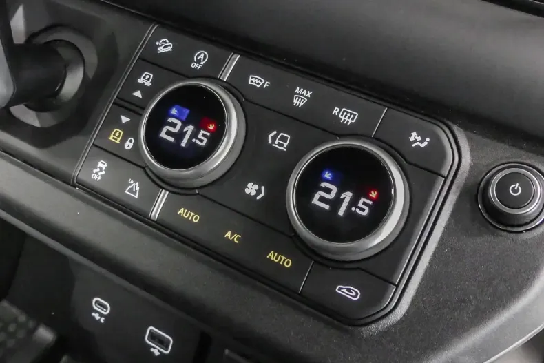 Land Rover Defender din 2023 cu 21.911 km - oferta LAN163400 - foto 12