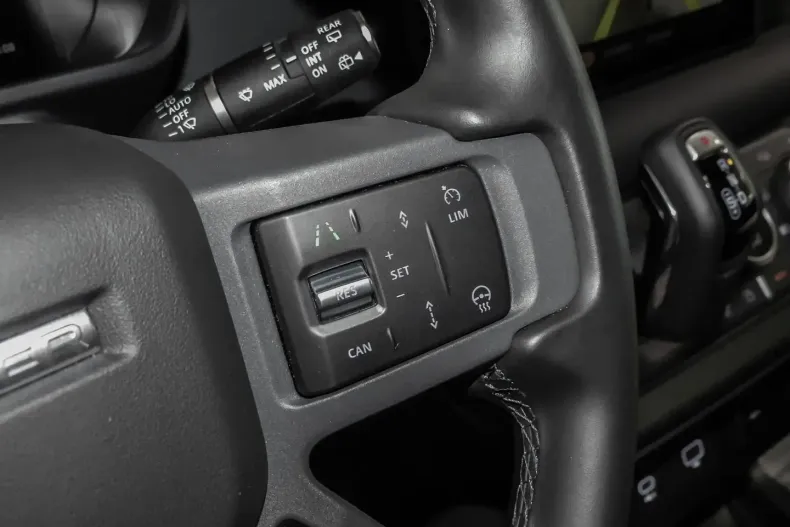 Land Rover Defender din 2023 cu 21.911 km - oferta LAN163400 - foto 14