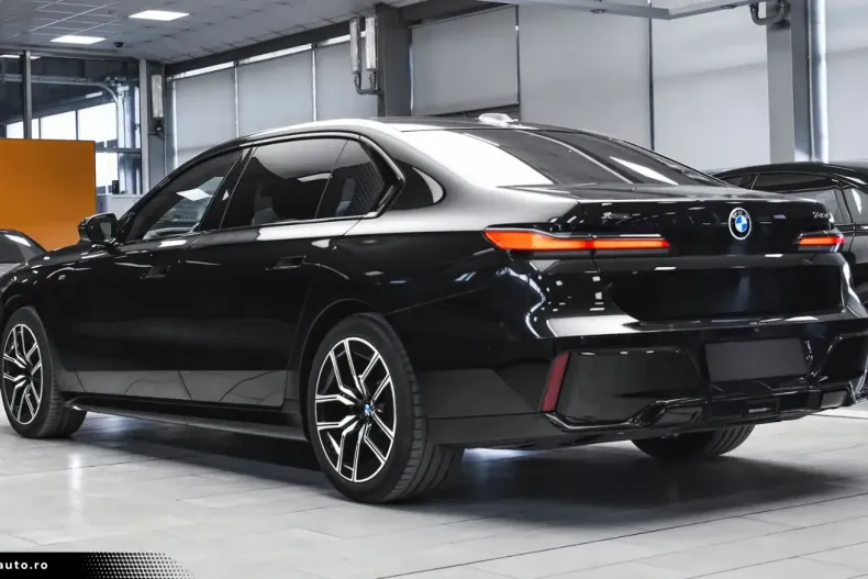 BMW 740 din 2024 cu 24.575 km - oferta BMW163402 - foto 6