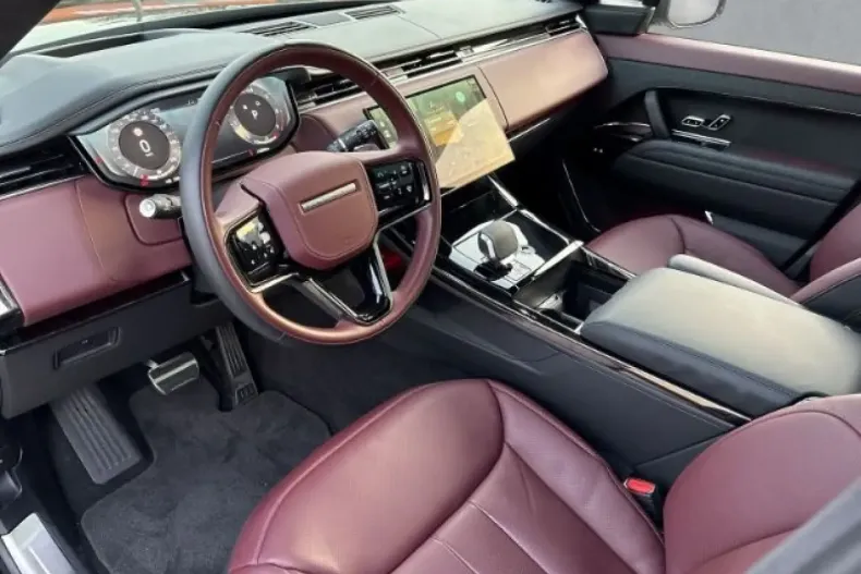 Land Rover Range Rover Sport din 2024 cu 12.682 km - oferta LAN163405 - foto 11