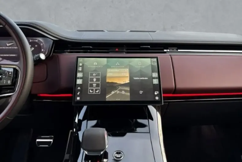 Land Rover Range Rover Sport din 2024 cu 12.682 km - oferta LAN163405 - foto 13