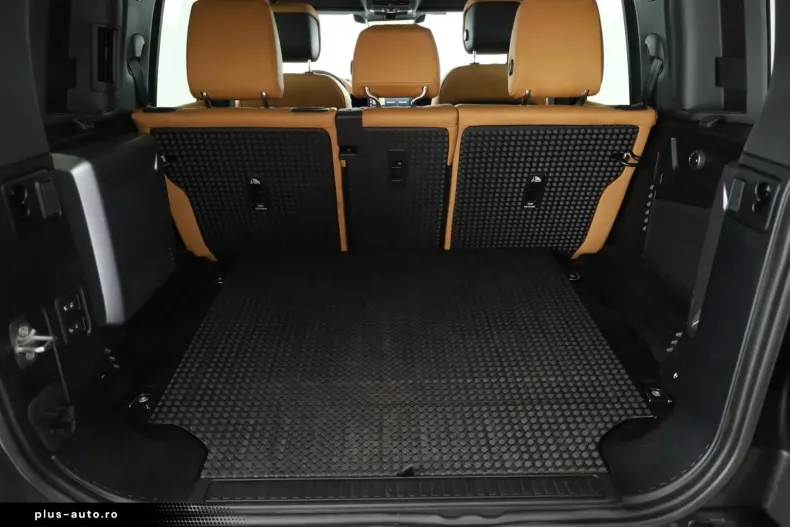 Land Rover Defender din 2023 cu 57.500 km - oferta LAN163406 - foto 6