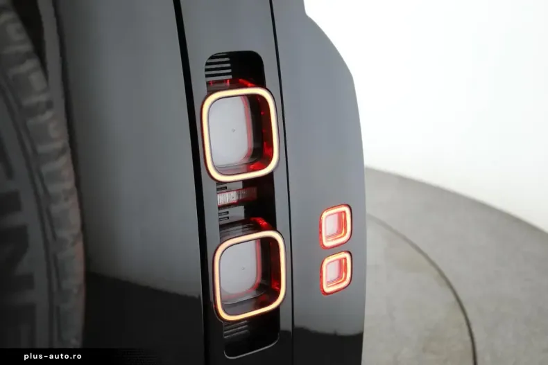 Land Rover Defender din 2023 cu 57.500 km - oferta LAN163406 - foto 7