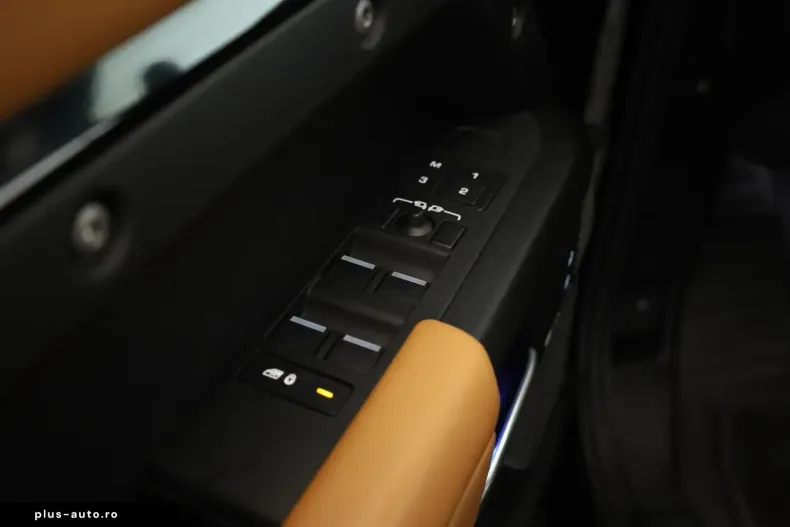 Land Rover Defender din 2023 cu 57.500 km - oferta LAN163406 - foto 11