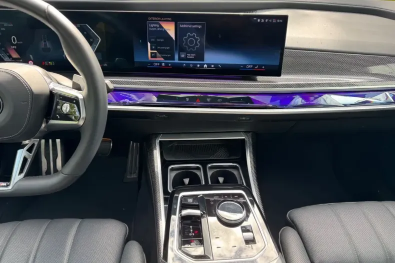 BMW 740 din 2024 cu 28.990 km - oferta BMW163408 - foto 12