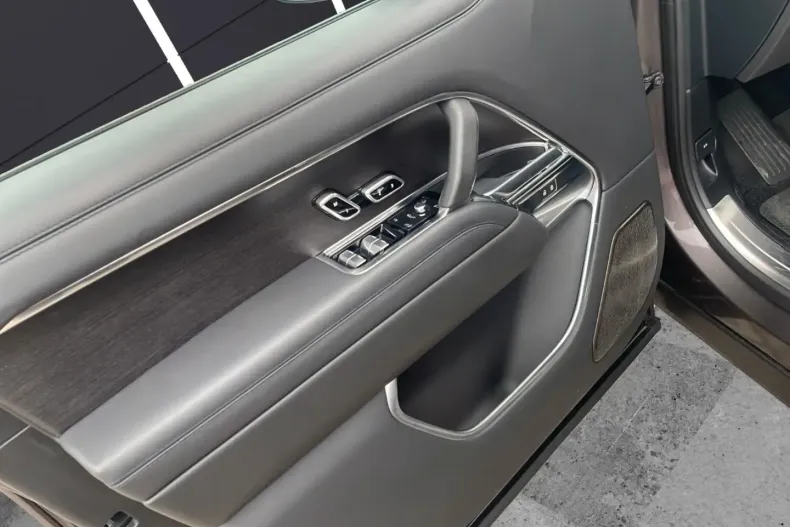 Land Rover Range Rover din 2023 cu 55.000 km - oferta LAN163409 - foto 17