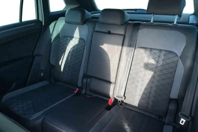 Volkswagen Tiguan din 2023 cu 16.422 km - oferta VOL163424 - foto 13