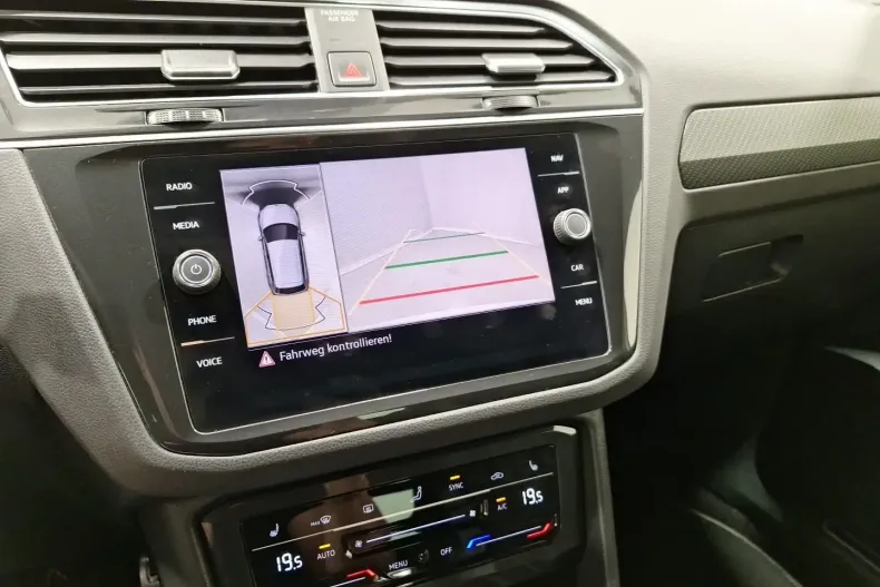 Volkswagen Tiguan din 2022 cu 46.100 km - oferta VOL163426 - foto 24