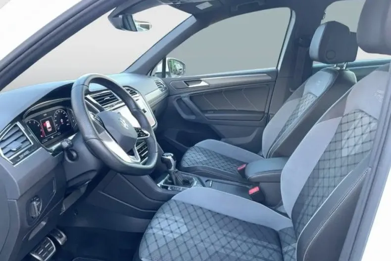 Volkswagen Tiguan din 2023 cu 71.800 km - oferta VOL163428 - foto 8