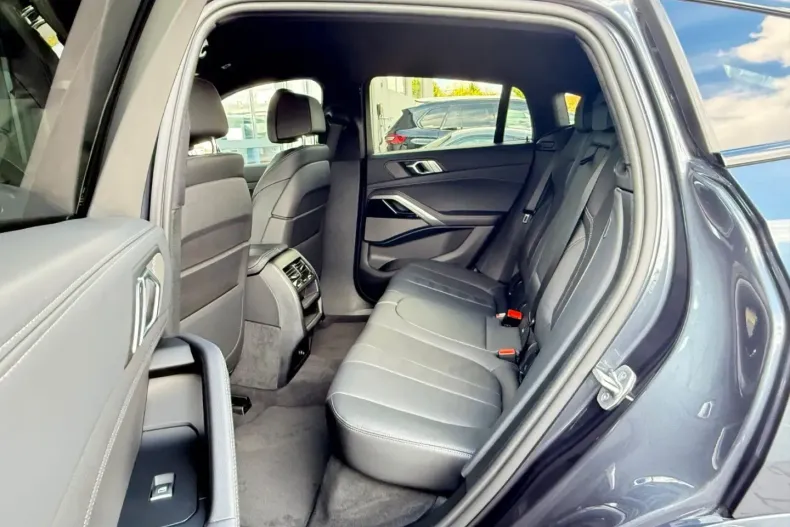 BMW X6 M50 din 2022 cu 49.858 km - oferta BMW163432 - foto 10