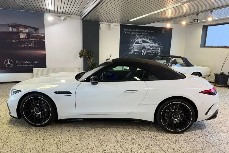 Mercedes-Benz SL 43 AMG din 2023 cu 27.770 km - oferta MER163435 - foto 2
