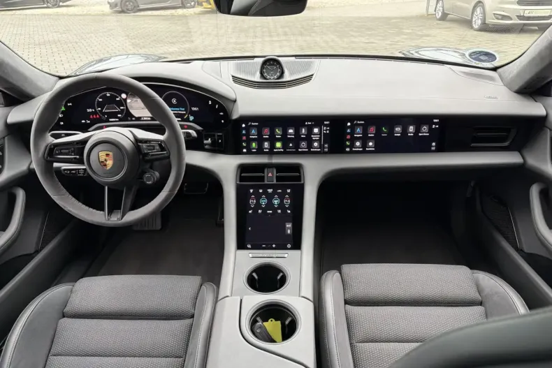 Porsche Taycan din 2022 cu 14.205 km - oferta POR163452 - foto 4