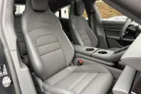 Porsche Taycan din 2022 cu 14.205 km - oferta POR163452 - foto 8