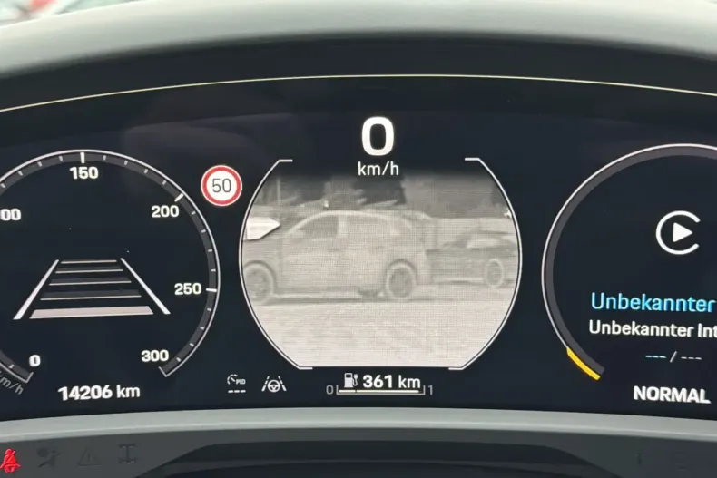 Porsche Taycan din 2022 cu 14.205 km - oferta POR163452 - foto 22