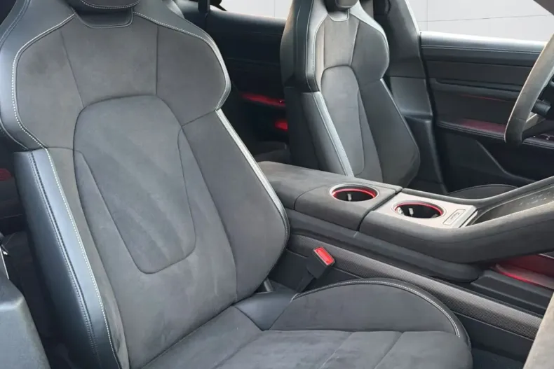 Porsche Taycan din 2023 cu 13.900 km - oferta POR163454 - foto 21