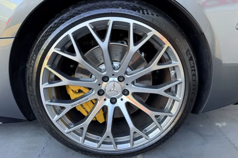 Mercedes-Benz SL 63 AMG din 2023 cu 14.890 km - oferta MER163455 - foto 6