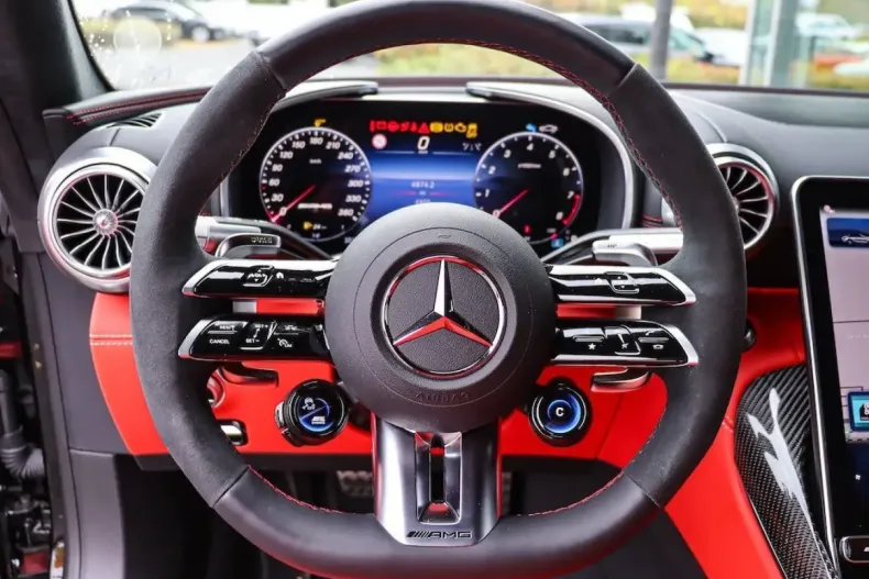 Mercedes-Benz SL 63 AMG din 2024 cu 4.901 km - oferta MER163456 - foto 17