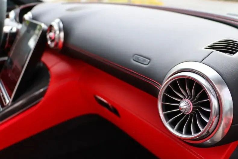 Mercedes-Benz SL 63 AMG din 2024 cu 4.901 km - oferta MER163456 - foto 23