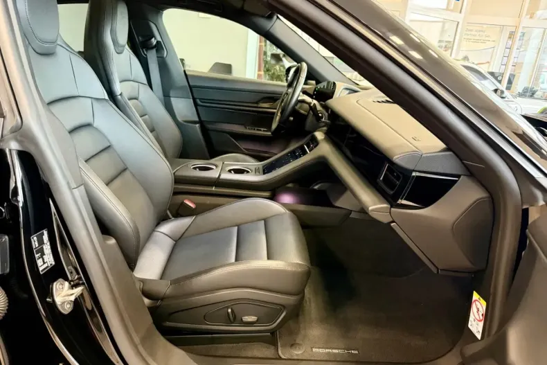 Porsche Taycan din 2023 cu 26.189 km - oferta POR163457 - foto 13