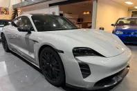 Porsche Taycan din 2023 cu 34.000 km - oferta POR163458 - foto 1