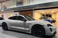 Porsche Taycan din 2023 cu 34.000 km - oferta POR163458 - foto 14