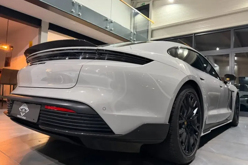 Porsche Taycan din 2023 cu 34.000 km - oferta POR163458 - foto 24