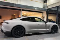 Porsche Taycan din 2023 cu 34.000 km - oferta POR163458 - foto 26