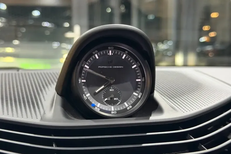 Porsche Taycan din 2023 cu 34.000 km - oferta POR163458 - foto 36