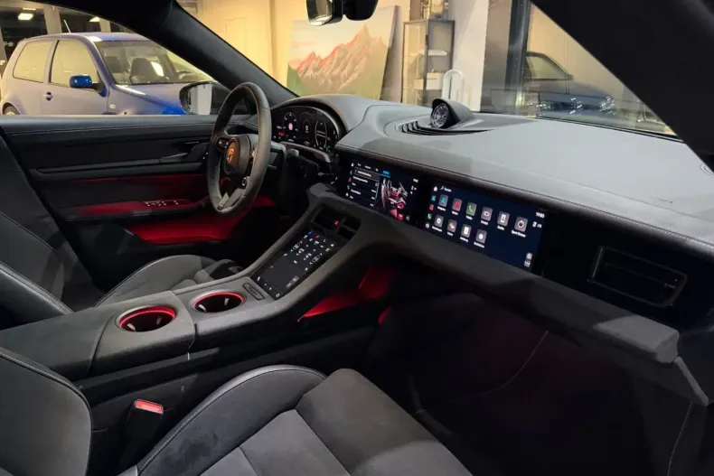 Porsche Taycan din 2023 cu 34.000 km - oferta POR163458 - foto 45