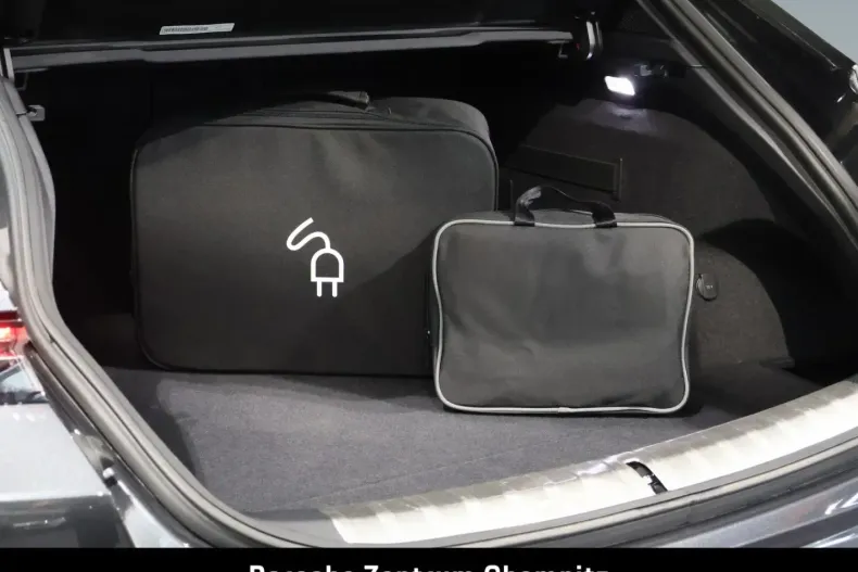 Porsche Taycan din 2022 cu 17.150 km - oferta POR163460 - foto 27