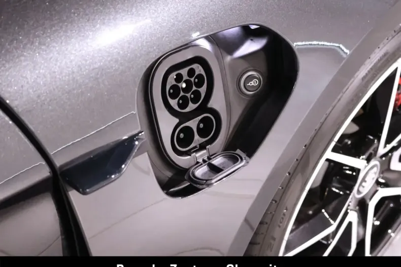 Porsche Taycan din 2022 cu 17.150 km - oferta POR163460 - foto 34