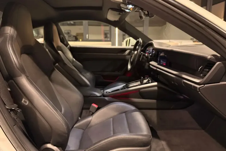 Porsche 992 din 2021 cu 70.000 km - oferta POR163464 - foto 15