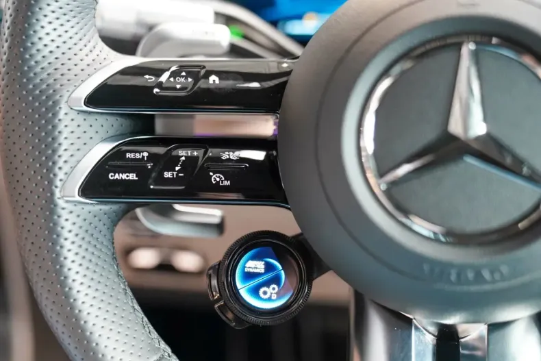 Mercedes-Benz SL 63 AMG din 2023 cu 4.224 km - oferta MER163469 - foto 20