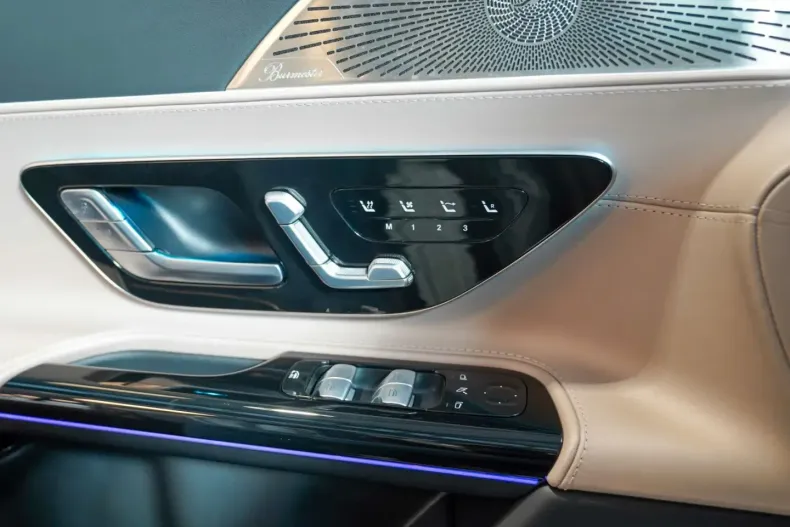 Mercedes-Benz SL 63 AMG din 2023 cu 4.224 km - oferta MER163469 - foto 24