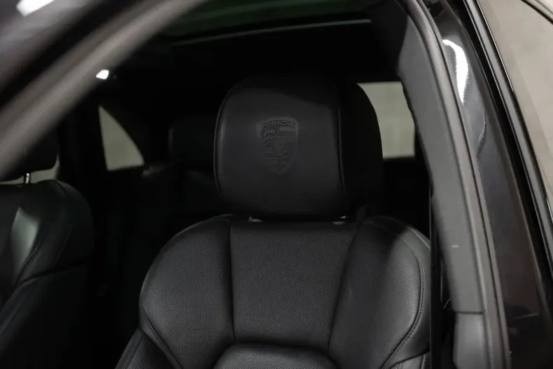 Porsche Macan din 2022 cu 50.500 km - oferta POR163475 - foto 35