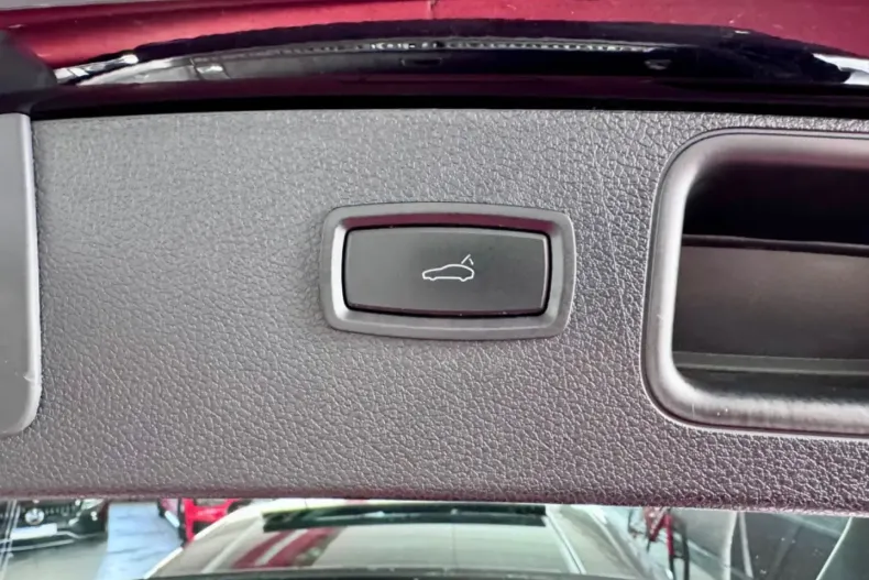 Porsche Macan din 2021 cu 71.101 km - oferta POR163480 - foto 38