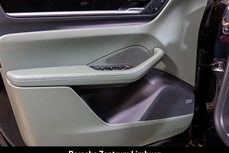 Porsche Macan din 2025 cu 27.390 km - oferta POR163481 - foto 24