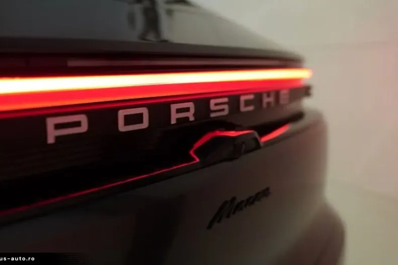 Porsche Macan din 2025 cu 4.500 km - oferta POR163483 - foto 7