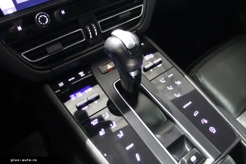 Porsche Macan din 2023 cu 59.999 km - oferta POR163484 - foto 20