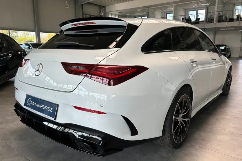 Mercedes-Benz CLA 35 AMG Shooting Brake din 2023 cu 24.993 km - oferta MER163500 - foto 4