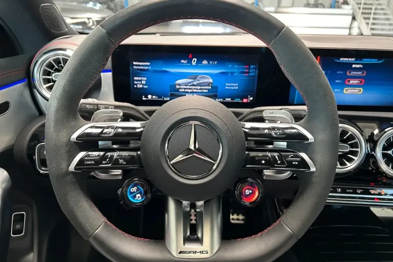 Mercedes-Benz CLA 35 AMG Shooting Brake din 2023 cu 24.993 km - oferta MER163500 - foto 12