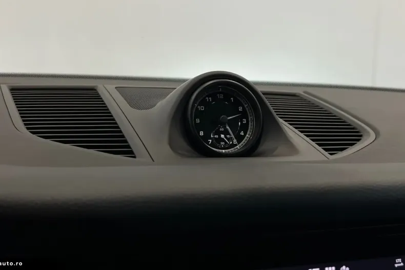 Porsche Macan din 2021 cu 82.300 km - oferta POR163504 - foto 25