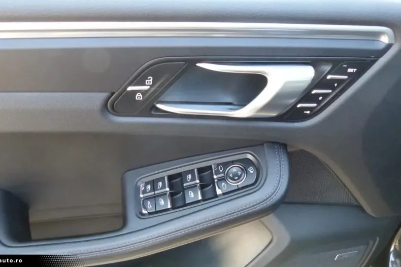 Porsche Macan din 2021 cu 67.912 km - oferta POR163506 - foto 21