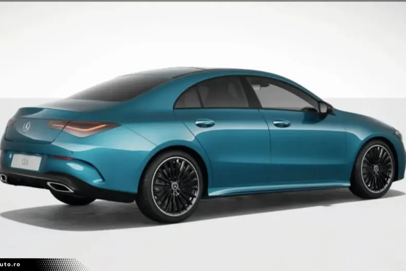 Mercedes-Benz CLA 250 din 2024 cu 15.200 km - oferta MER163515 - foto 5