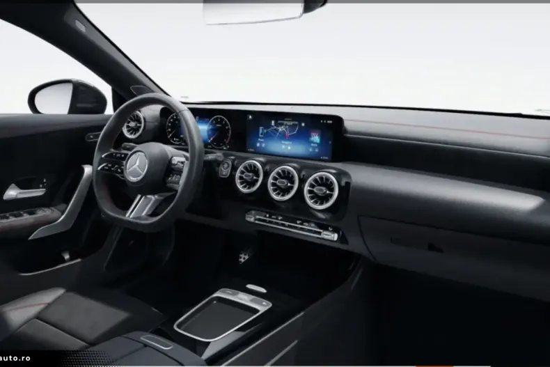 Mercedes-Benz CLA 250 din 2024 cu 15.200 km - oferta MER163515 - foto 8