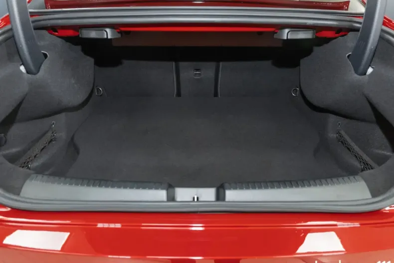 Mercedes-Benz CLA 250 din 2025 cu 11.054 km - oferta MER163518 - foto 8