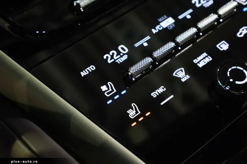 Porsche Cayenne din 2025 cu 13.800 km - oferta POR163520 - foto 19